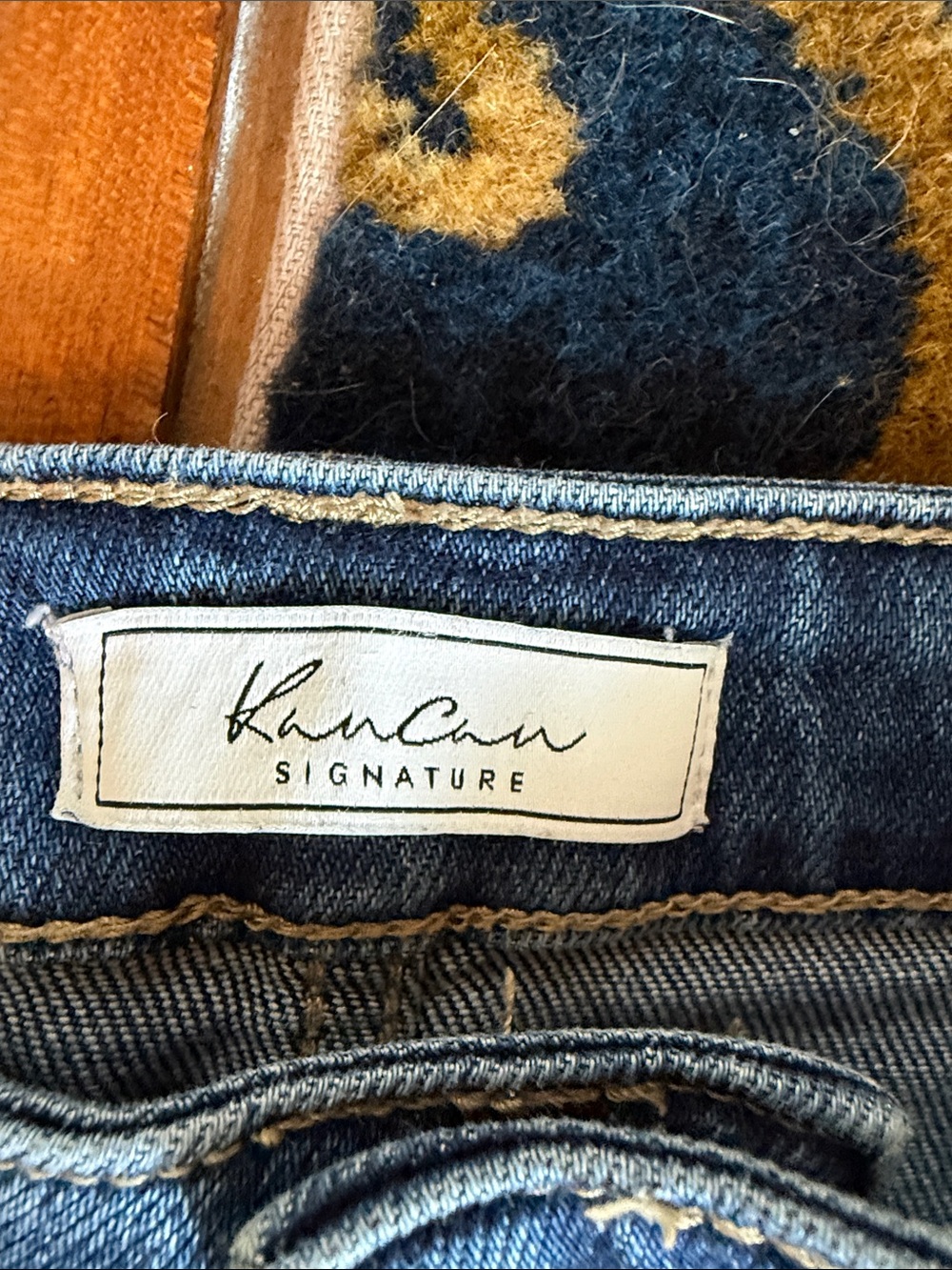 Kancan Frayed V-Notch Ankle Jeans in Medium Blue- worn about 4-5 times. 60 reta - Picture 3 of 7